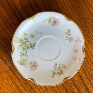 Haviland & Co Limoges Schleiger 660F Saucer Scalloped Gold Trim 5.5” Great Cond